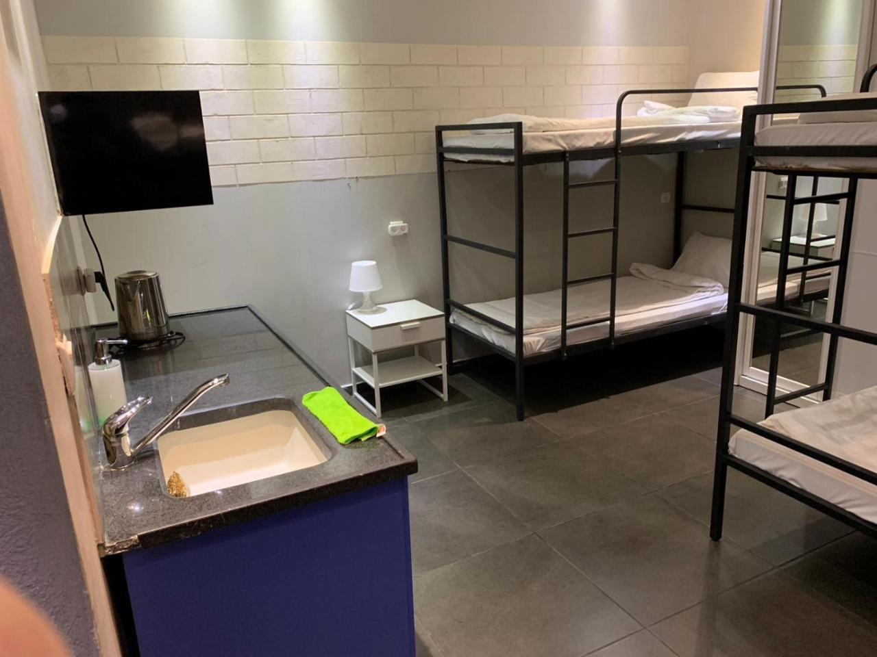تل أبيب Crown Sea Hostel المظهر الخارجي الصورة